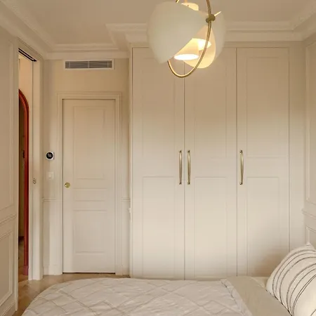 Appartamento With Eiffel Tower View *