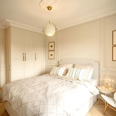 Appartamento With Eiffel Tower View *