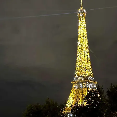 Appartamento With Eiffel Tower View *