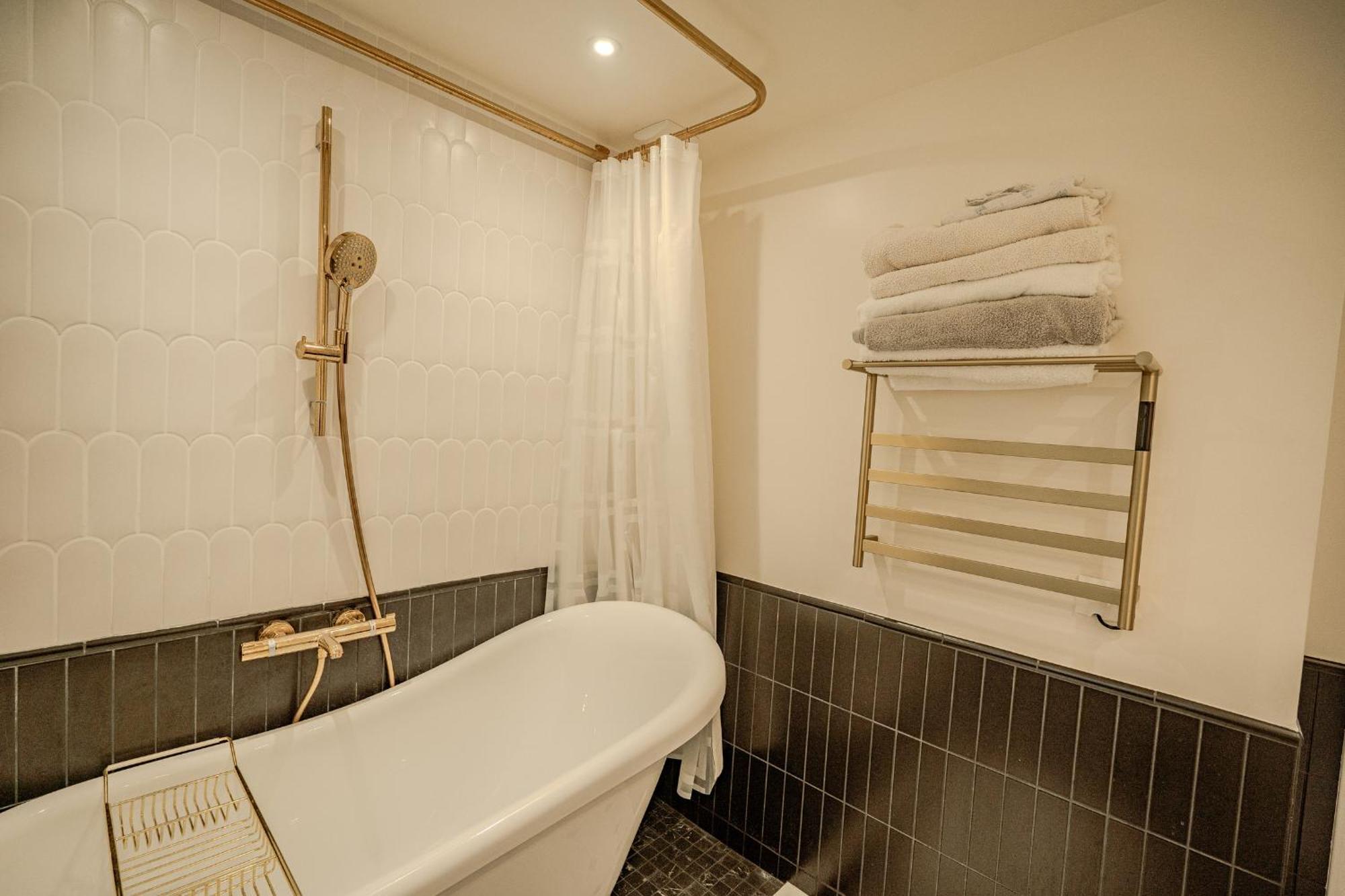 With Eiffel Tower View Paris