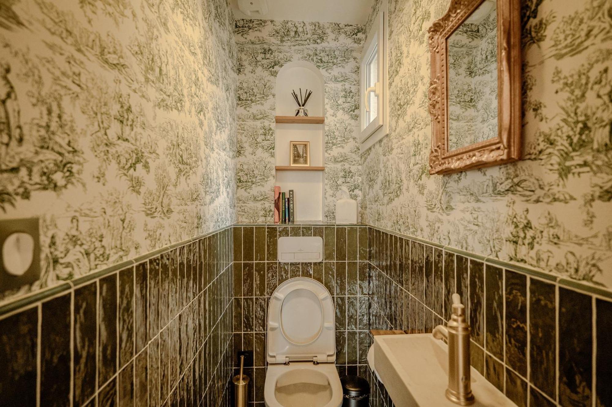 With Eiffel Tower View * Paris