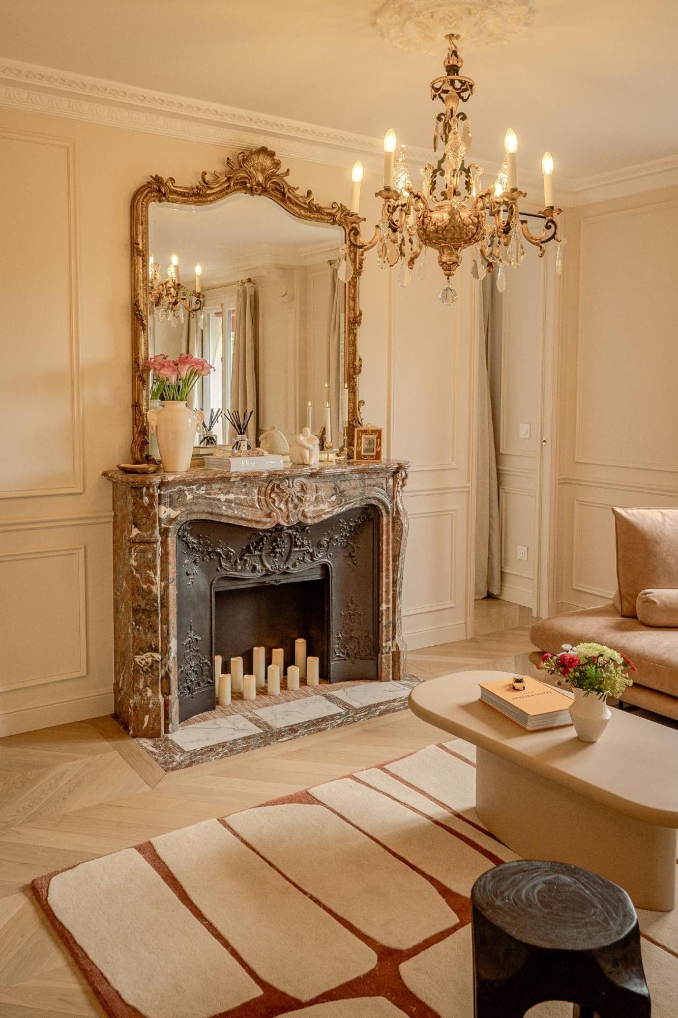 With Eiffel Tower View Appartamento *