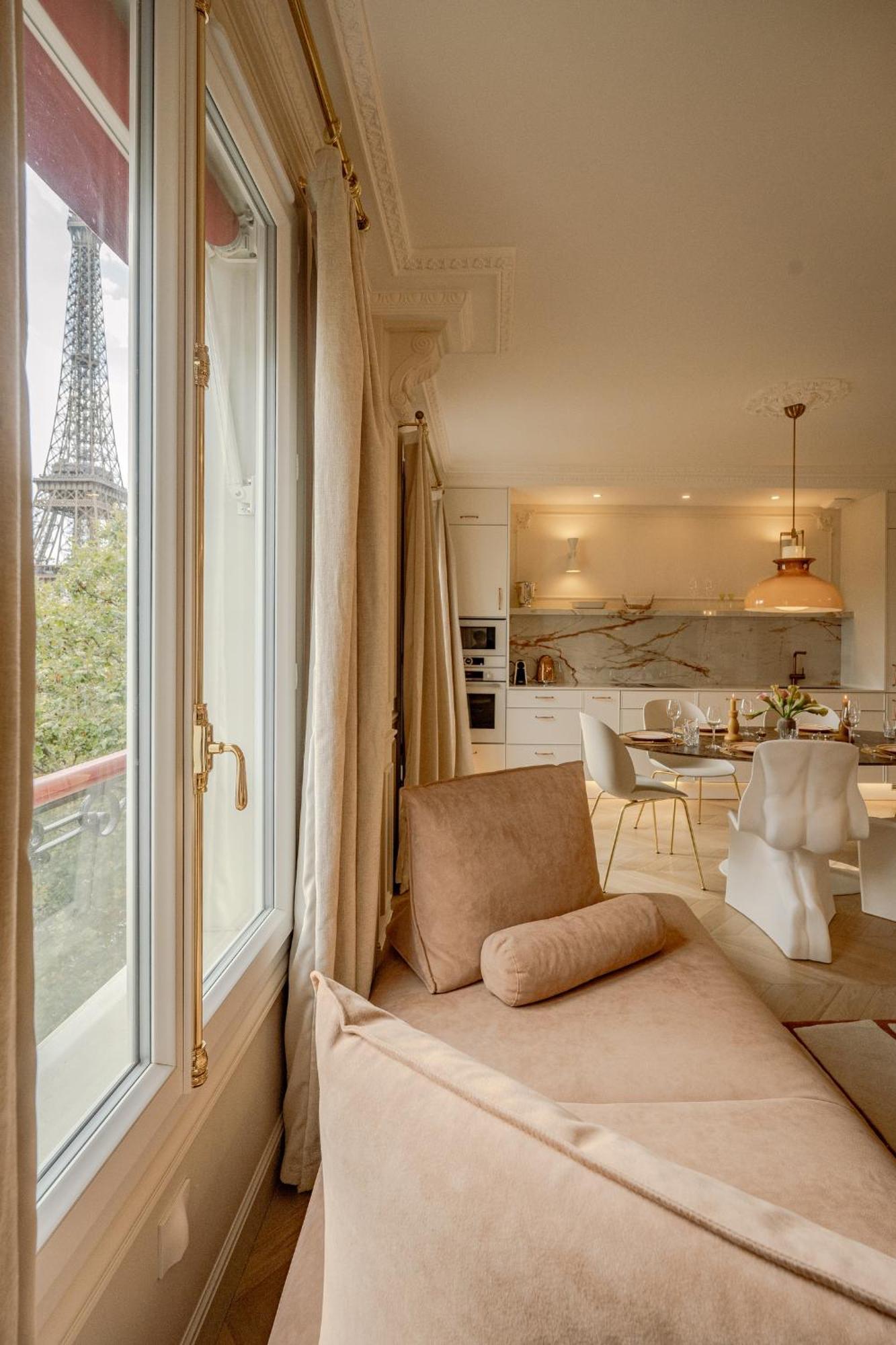 Appartamento With Eiffel Tower View